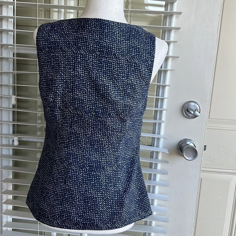 LOFT Sleeveless Blouse - Picture 4 of 4